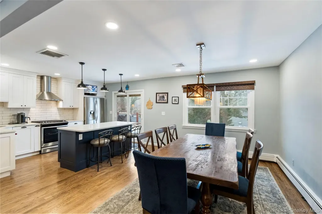 6 Stimson Place Huntington NY 11743