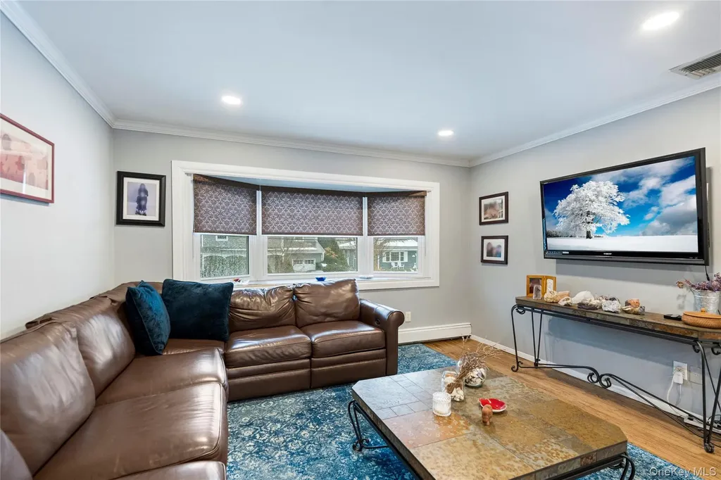 6 Stimson Place Huntington NY 11743