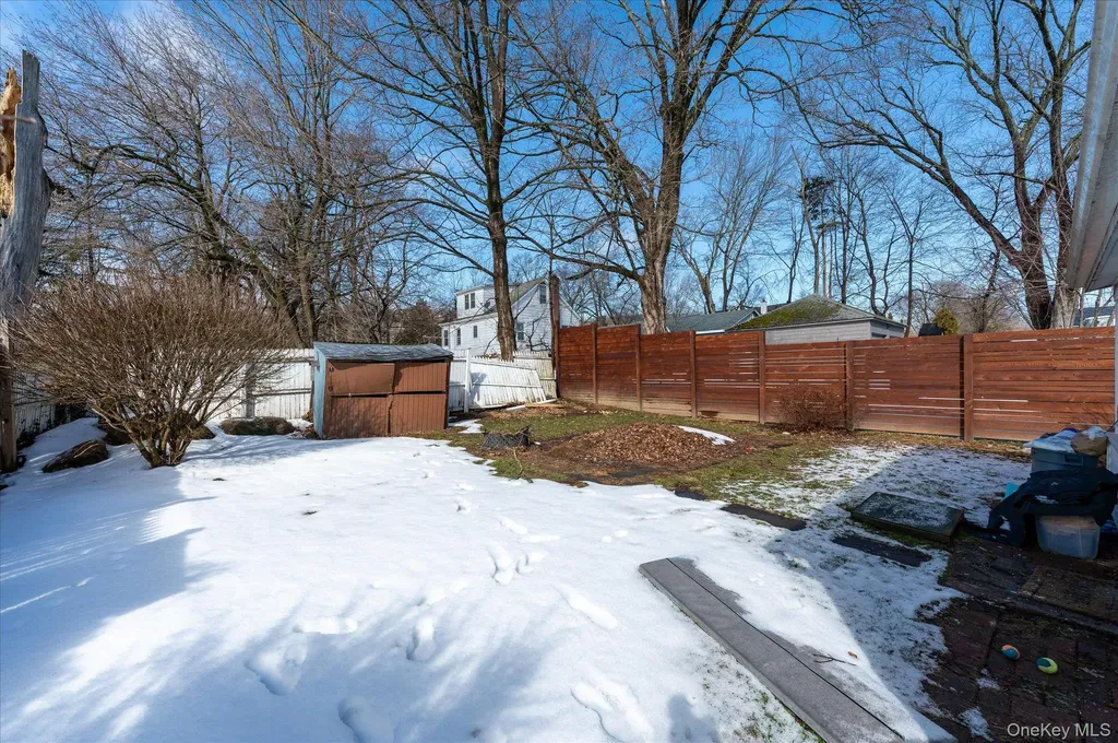 17 Argyle Street Lake Peekskill NY 10537