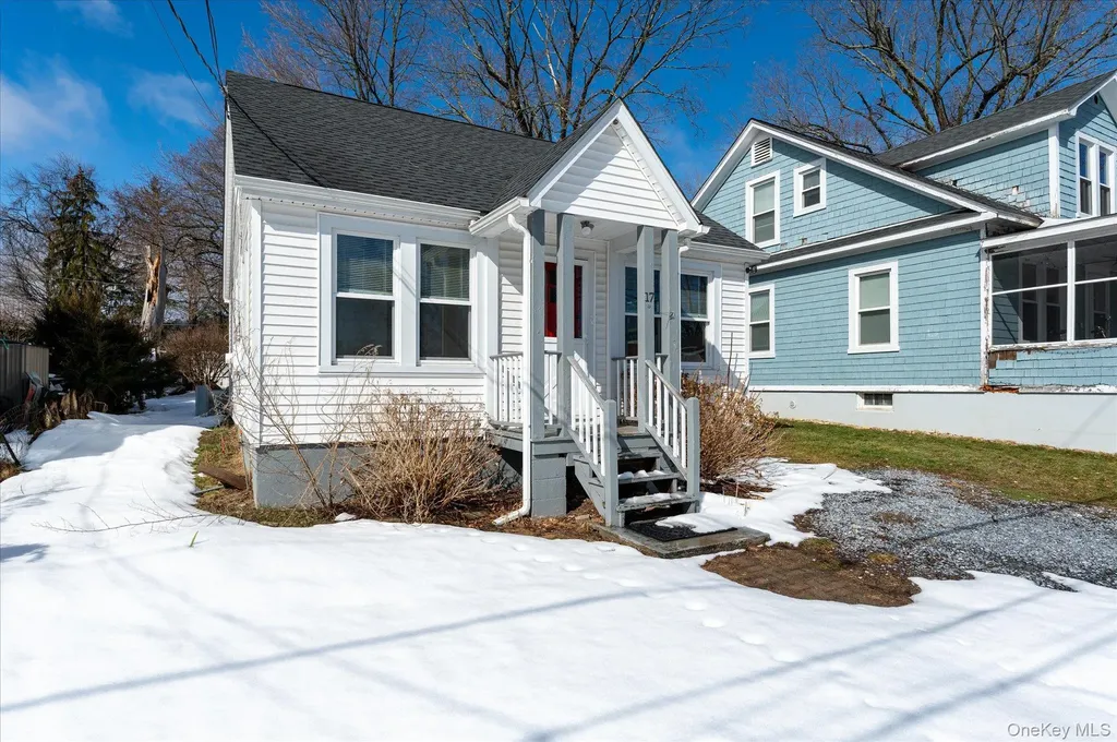 17 Argyle Street Lake Peekskill NY 10537