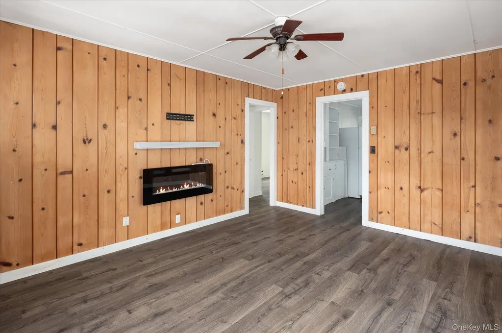 17 Argyle Street Lake Peekskill NY 10537