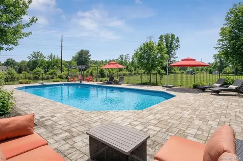 25 Roundhill Road Hopewell Junction NY 12533