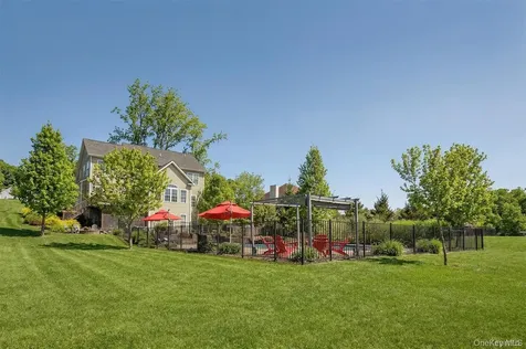 25 Roundhill Road Hopewell Junction NY 12533