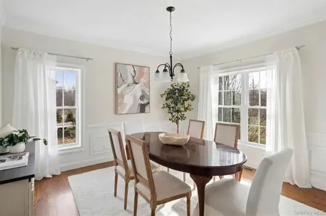 25 Roundhill Road Hopewell Junction NY 12533