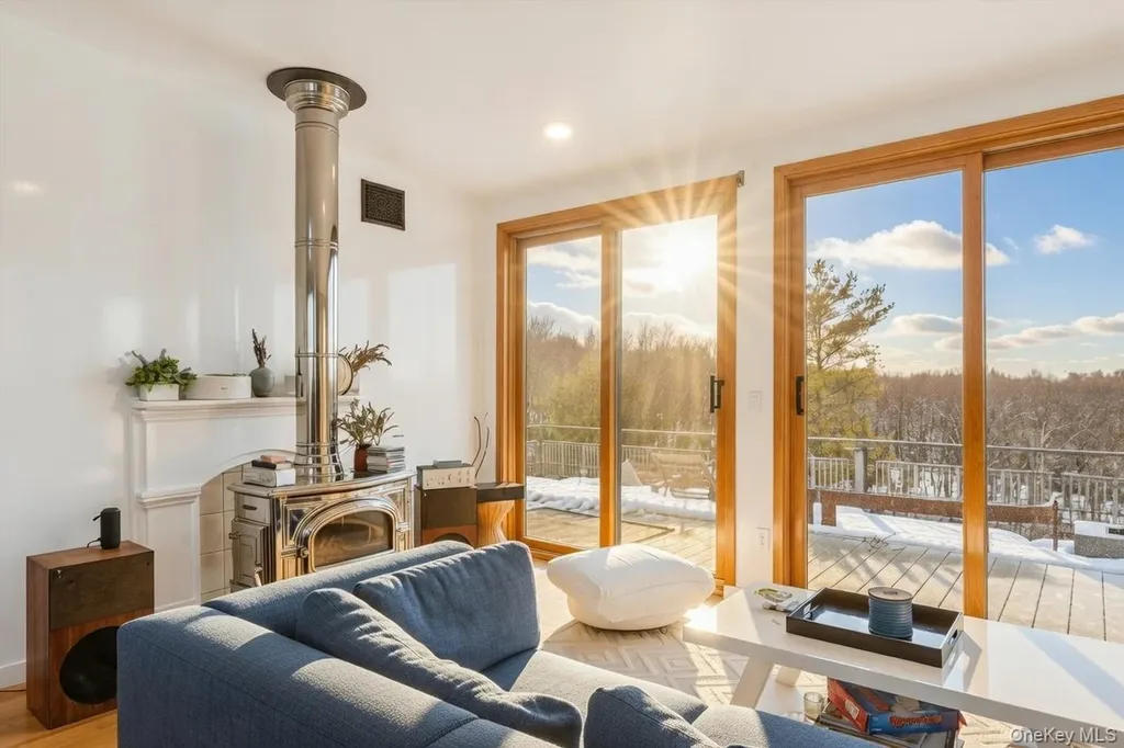 29 Huntting Road East Hampton NY 11937