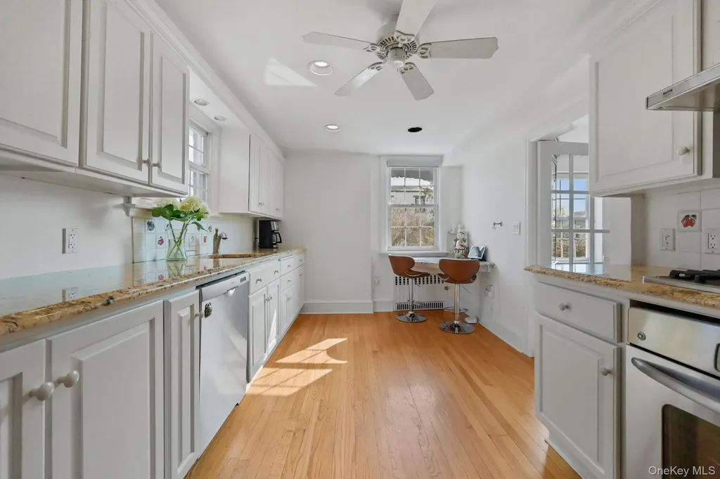 401 Heathcote Road Scarsdale NY 10583