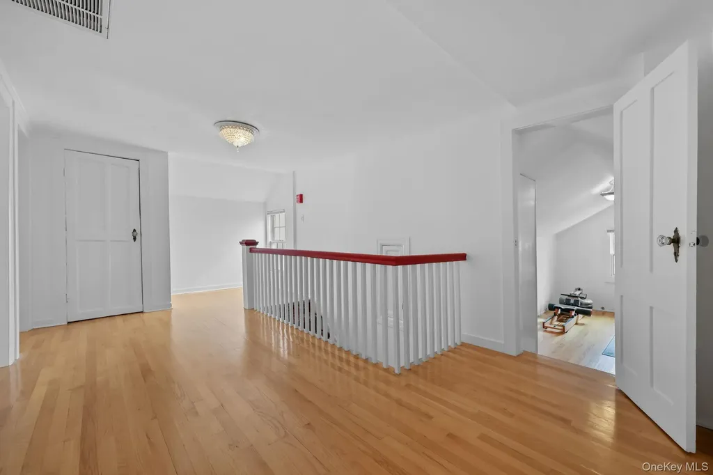 401 Heathcote Road Scarsdale NY 10583