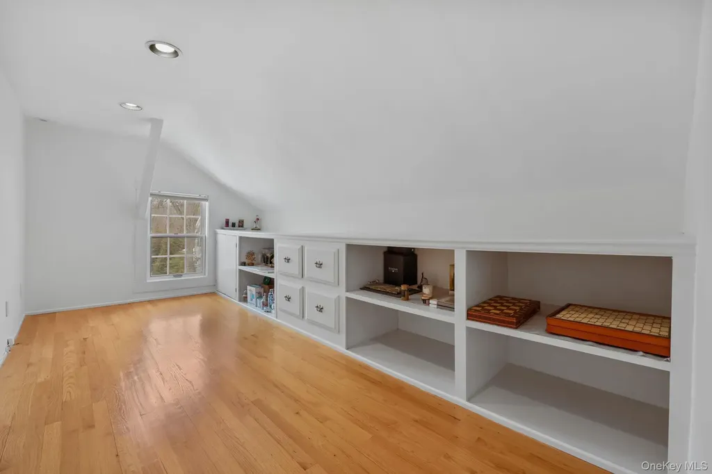401 Heathcote Road Scarsdale NY 10583