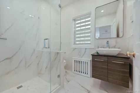401 Heathcote Road Scarsdale NY 10583