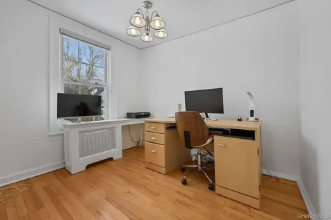 401 Heathcote Road Scarsdale NY 10583
