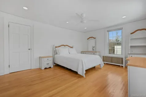 401 Heathcote Road Scarsdale NY 10583