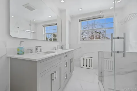 401 Heathcote Road Scarsdale NY 10583