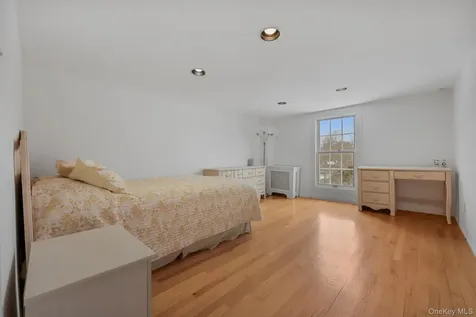 401 Heathcote Road Scarsdale NY 10583