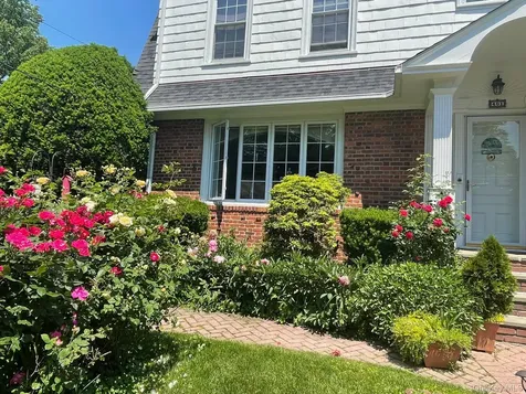 401 Heathcote Road Scarsdale NY 10583