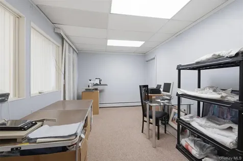 274 N 303 Route West Nyack NY 10994
