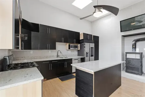274 N 303 Route West Nyack NY 10994