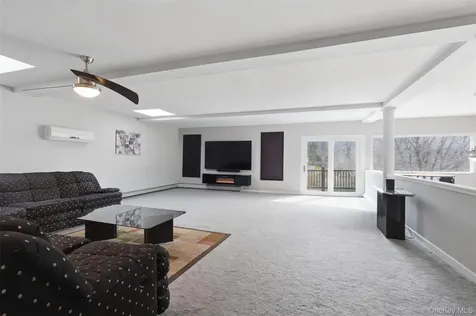 274 N 303 Route West Nyack NY 10994