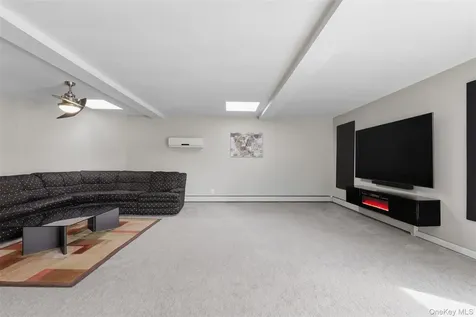 274 N 303 Route West Nyack NY 10994