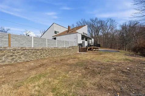 274 N 303 Route West Nyack NY 10994