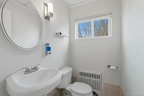 274 N 303 Route West Nyack NY 10994