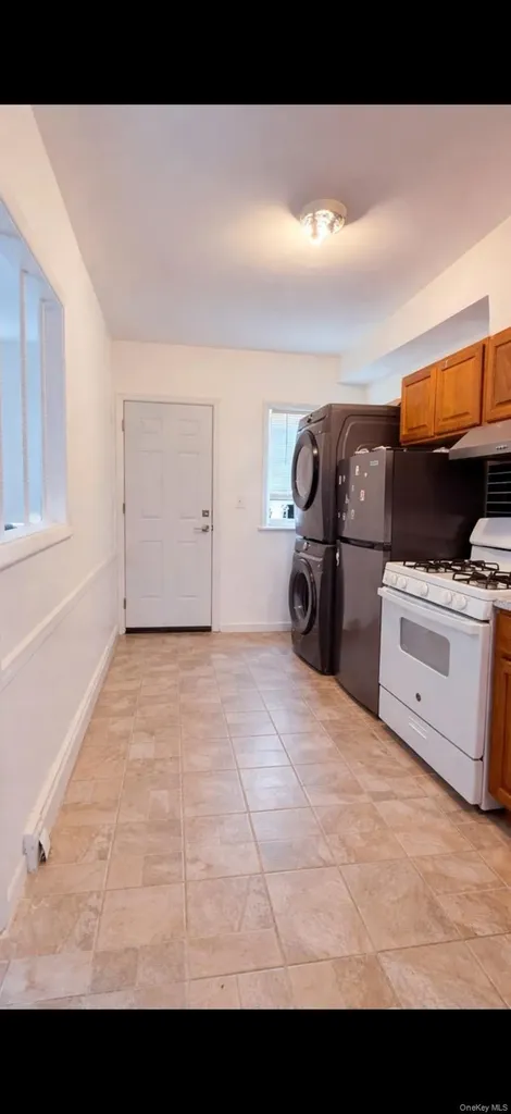 1839 Matthews Avenue Bronx NY 10462
