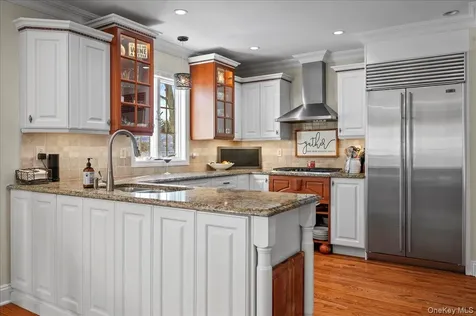 299 Stratton Road New Rochelle NY 10804