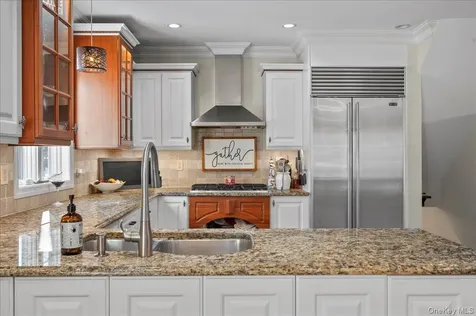 299 Stratton Road New Rochelle NY 10804