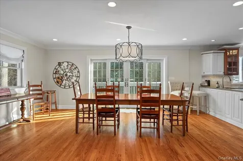 299 Stratton Road New Rochelle NY 10804