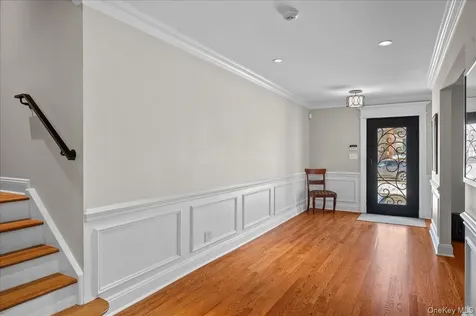 299 Stratton Road New Rochelle NY 10804