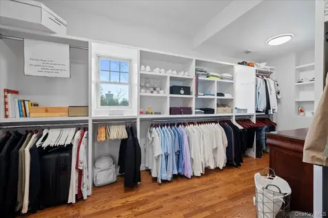 299 Stratton Road New Rochelle NY 10804