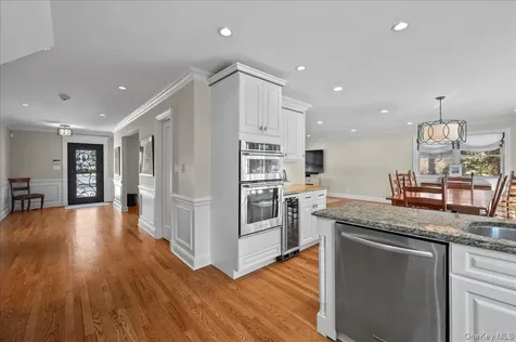 299 Stratton Road New Rochelle NY 10804