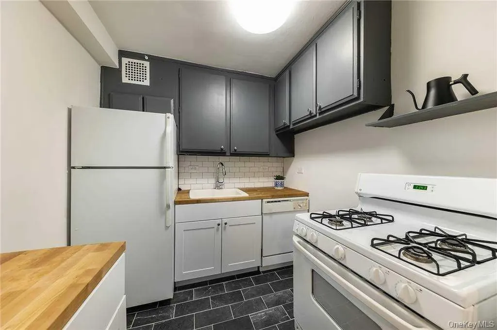 522 Shore Road Long Beach NY 11561