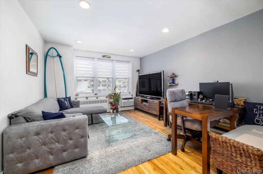 522 Shore Road Long Beach NY 11561