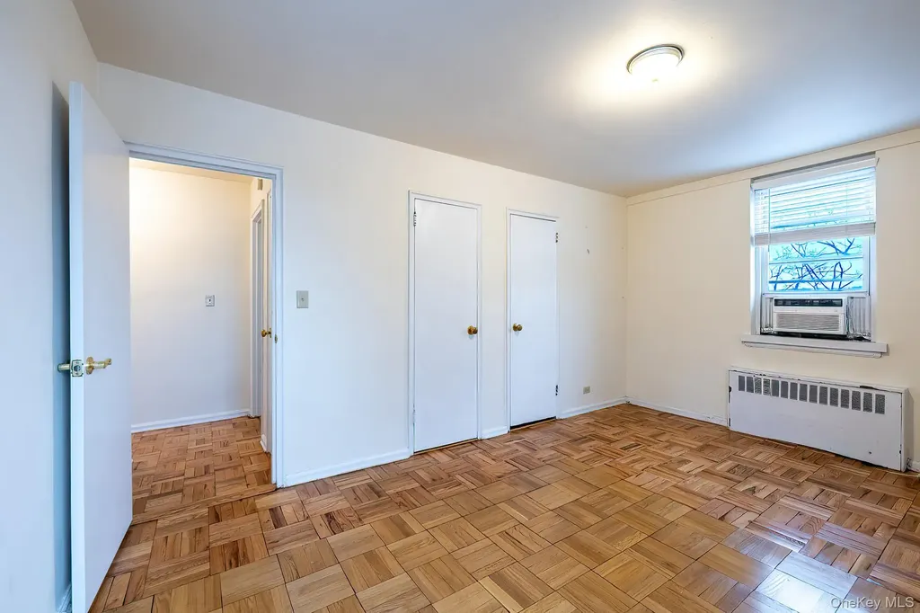55 Knolls Crescent Bronx NY 10463