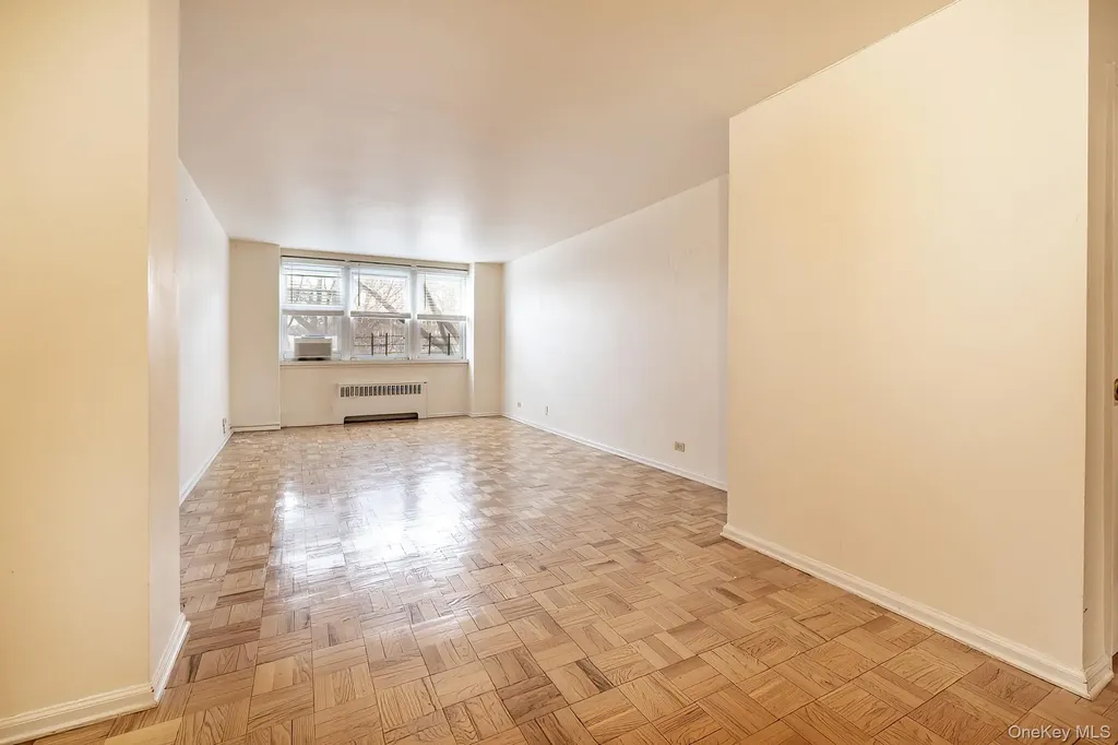 55 Knolls Crescent Bronx NY 10463