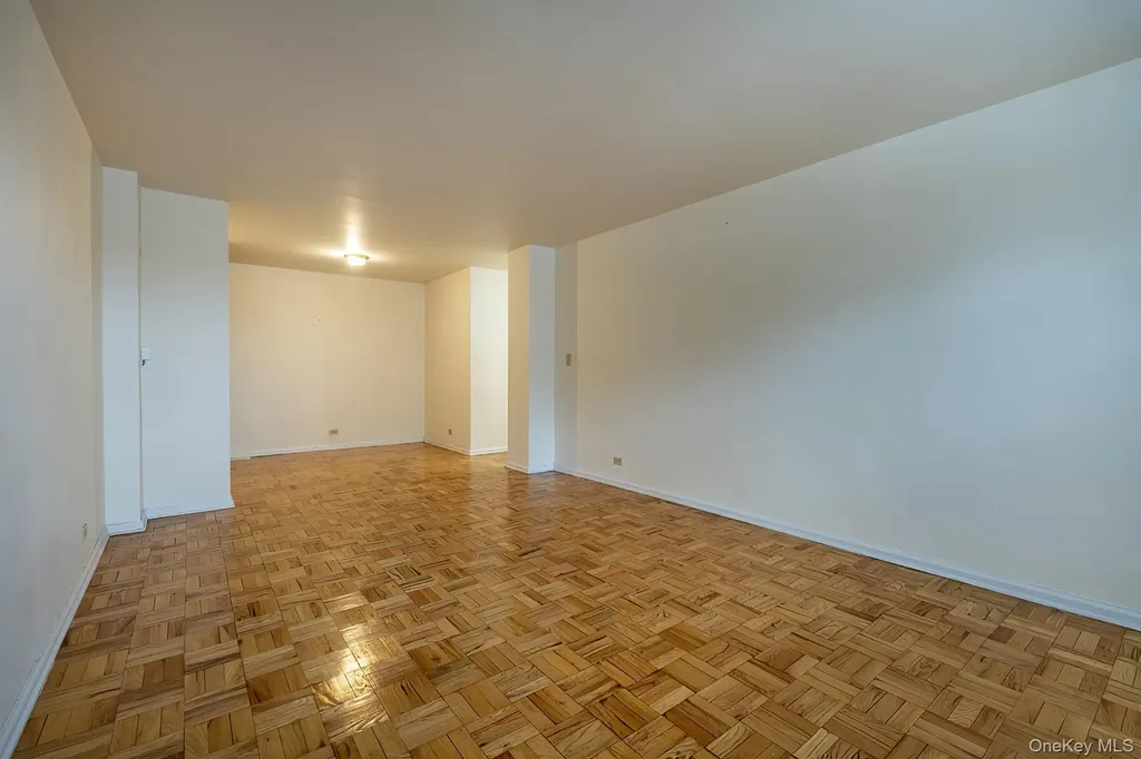 55 Knolls Crescent Bronx NY 10463