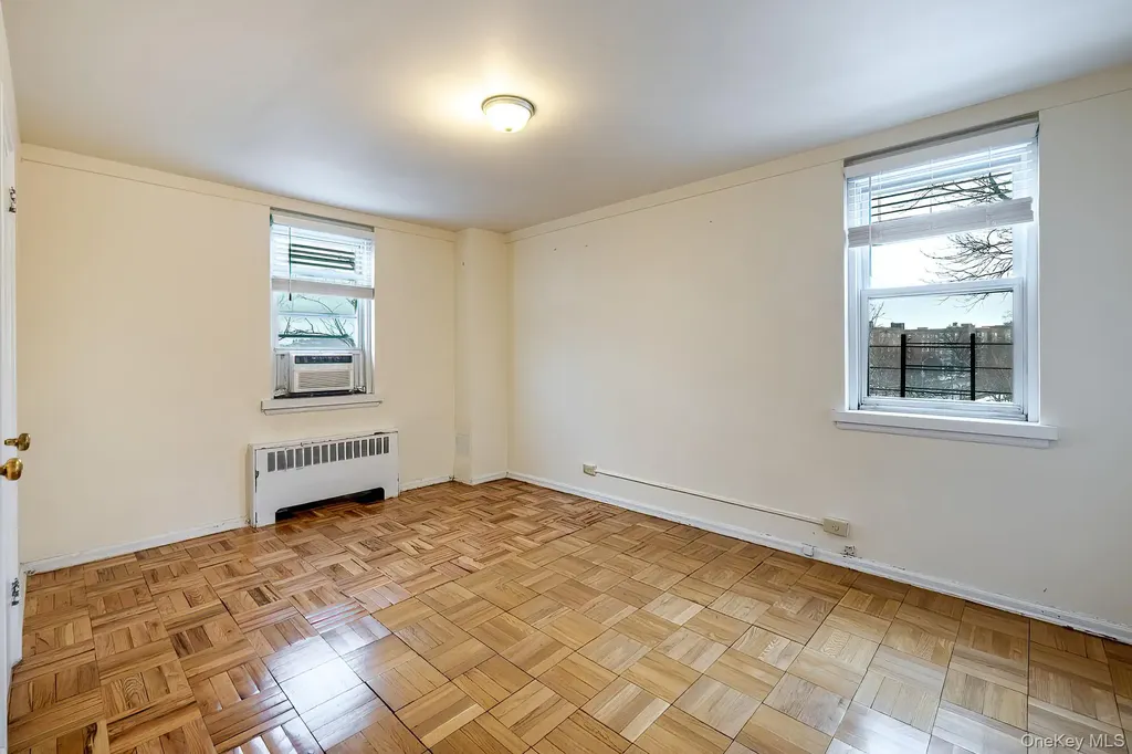 55 Knolls Crescent Bronx NY 10463