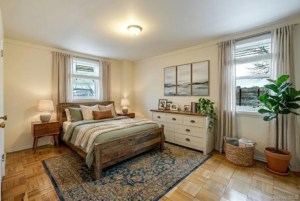 55 Knolls Crescent Bronx NY 10463