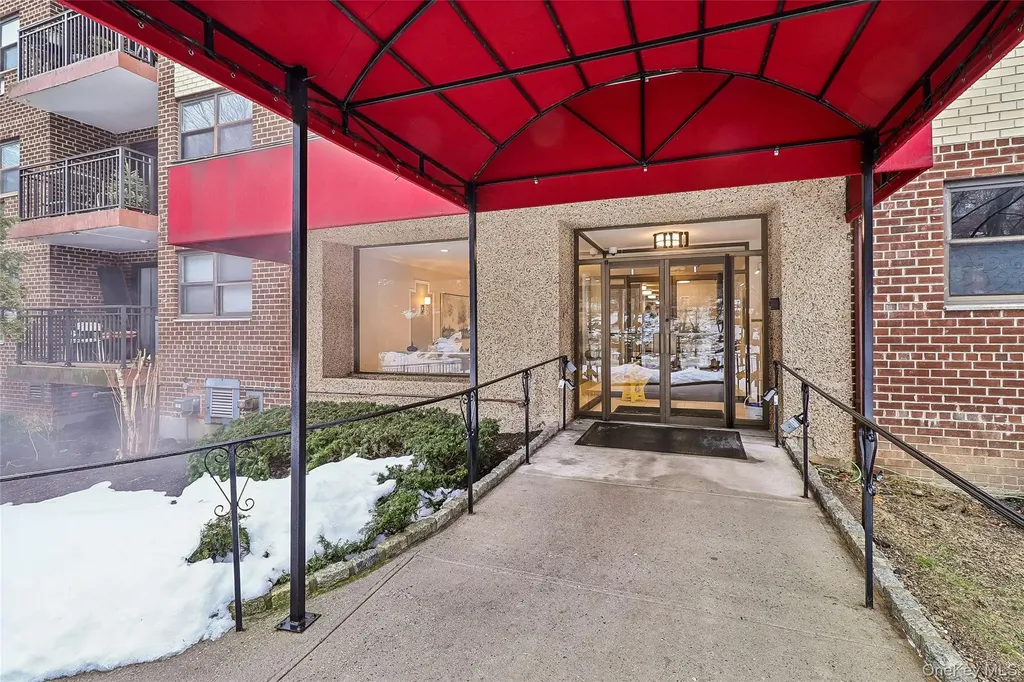 100 Diplomat Drive Mount Kisco NY 10549