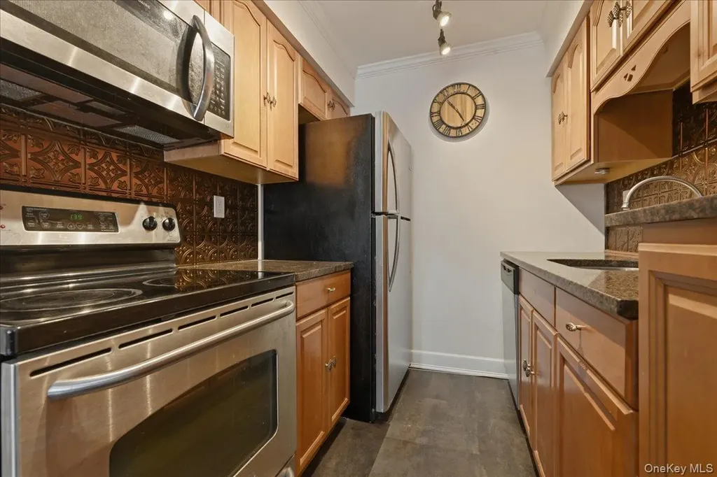204 Millard Avenue West Babylon NY 11704