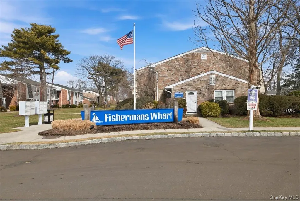 204 Millard Avenue West Babylon NY 11704