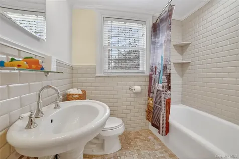 265 Bronxville Road Bronxville NY 10708