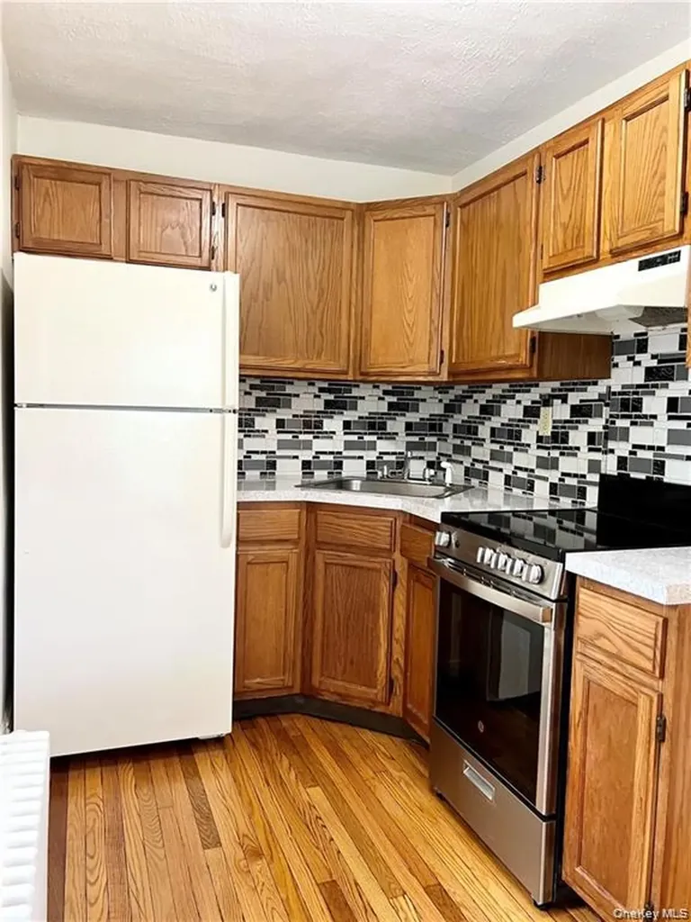 47 Sand Street Garnerville NY 10923