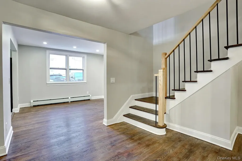 188 Kearsing Parkway Monsey NY 10952