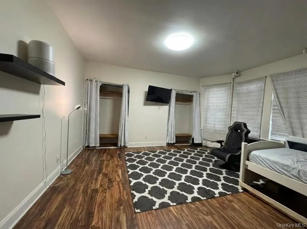 60-59 69th Street Maspeth NY 11378