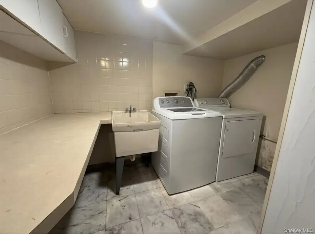 60-59 69th Street Maspeth NY 11378