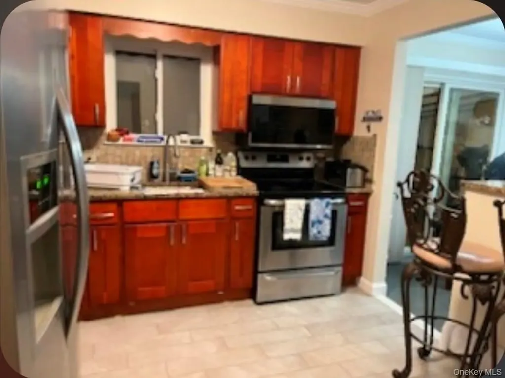 82 Clark Street West Babylon NY 11704