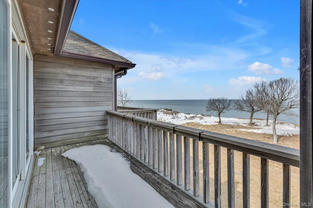 312 Fox Hill Drive Baiting Hollow NY 11933