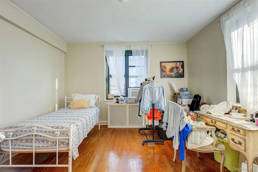 78-11 35th Avenue Jackson Heights NY 11372