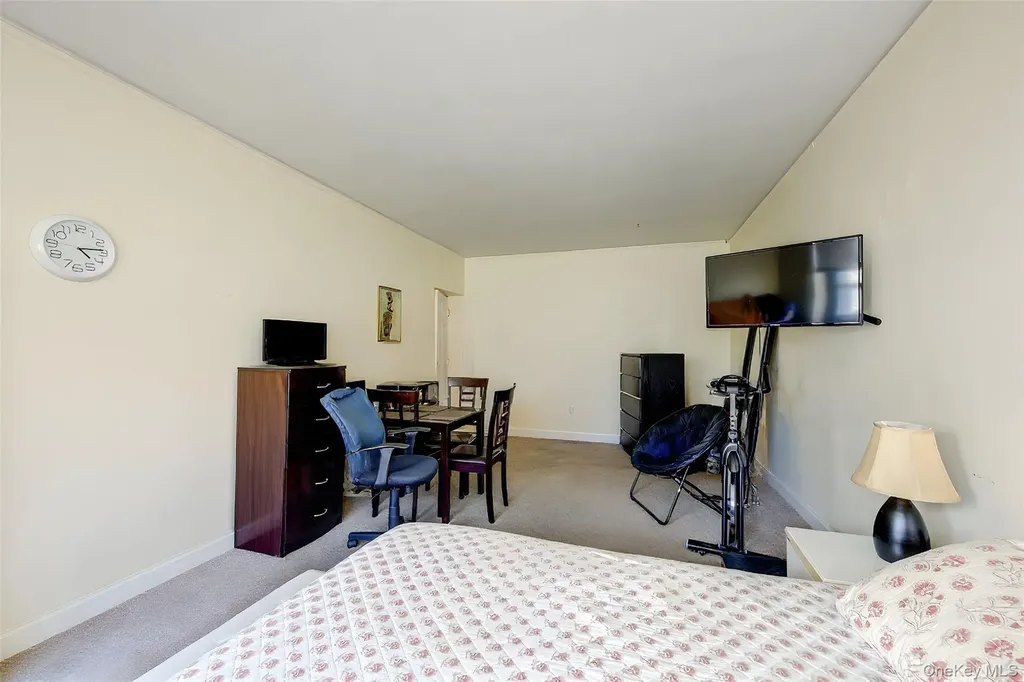 78-11 35th Avenue Jackson Heights NY 11372